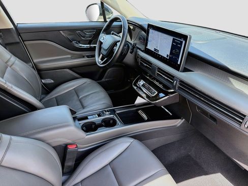 Certified 2023 Lincoln Corsair FWD w/ Equipment Group 101A image 30