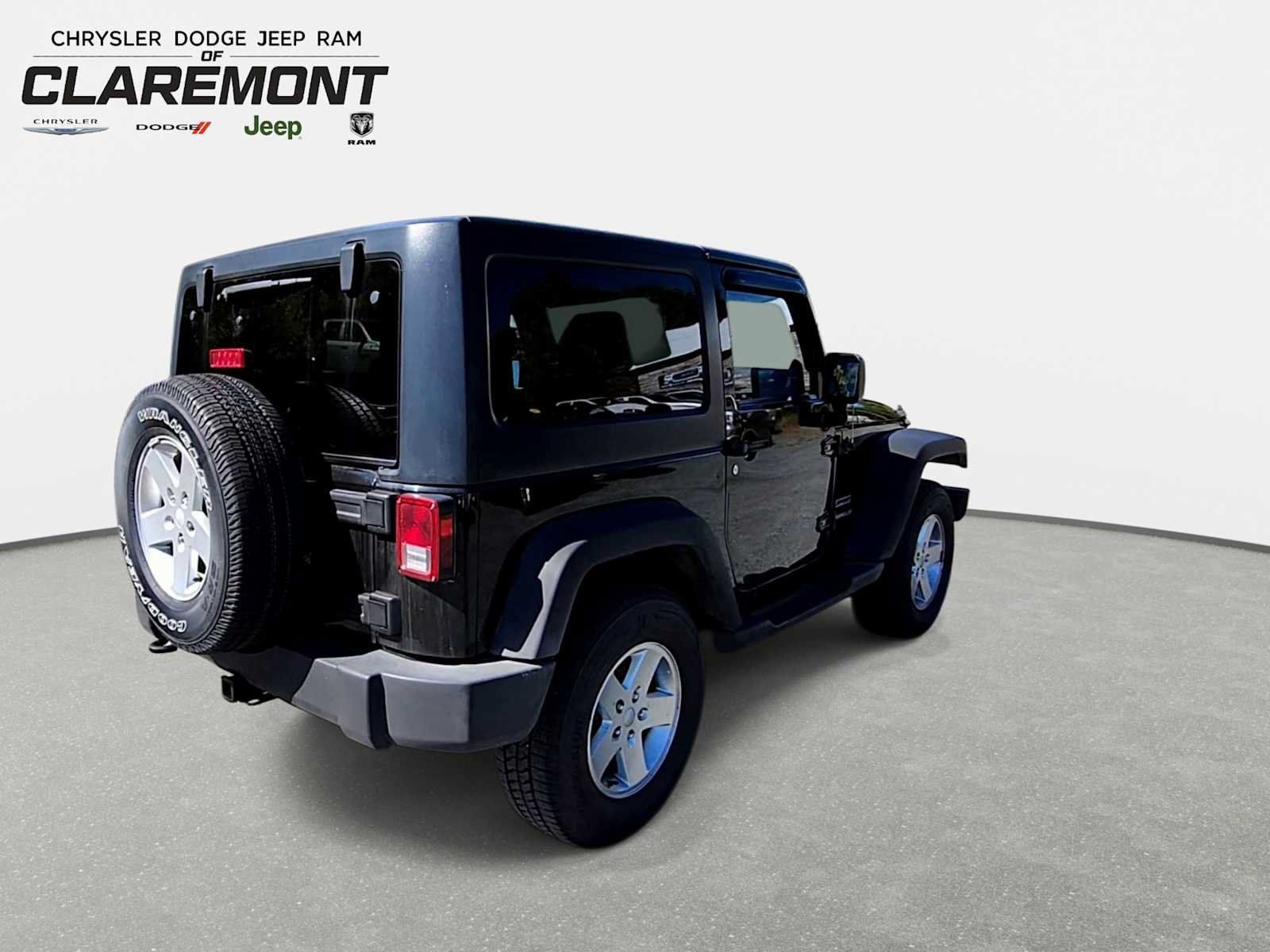 Used 2012 Jeep Wrangler Sport AWD/4WD image 8