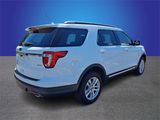 Used 2018 Ford Explorer XLT w/ Equipment Group 201A image 5