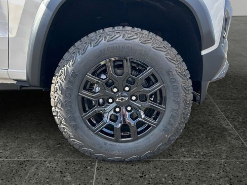 New 2026 Chevrolet Colorado Trail Boss AWD/4WD image 9