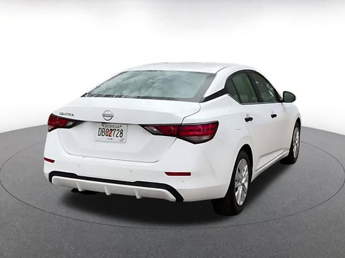 Used 2025 Nissan Sentra S image 14