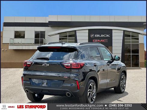 Used 2025 Chevrolet TrailBlazer RS w/ Convenience Package FWD image 6