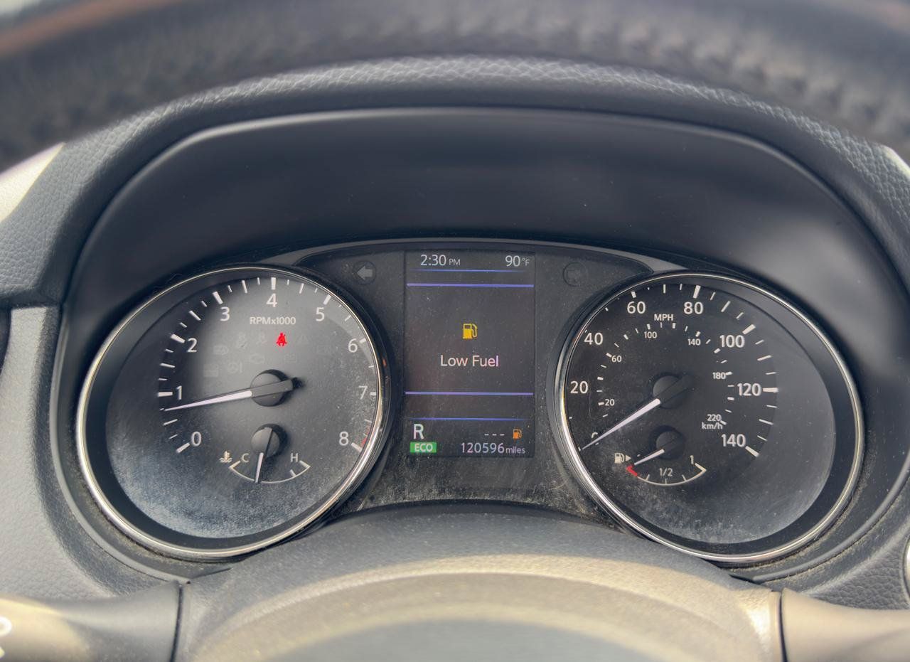 Used 2018 Nissan Rogue SV AWD/4WD image 9