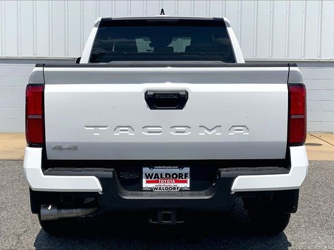 New 2026 Toyota Tacoma SR5 AWD/4WD image 5