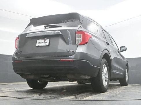 Used 2021 Ford Explorer XLT AWD/4WD image 50