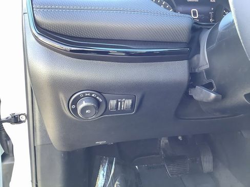 New 2026 Jeep Compass Limited image 15