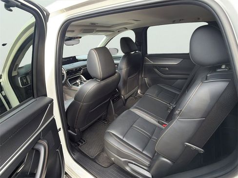 Certified 2024 MAZDA CX-90 3.3 Turbo w/ Preferred Package image 25