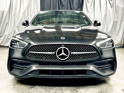 Used 2023 Mercedes-Benz C 300 4MATIC Sedan image 2