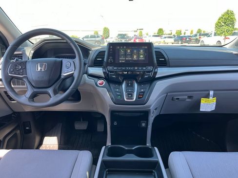 Used 2024 Honda Odyssey EX image 14