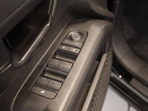 New 2025 Toyota Tacoma SR5 image 8