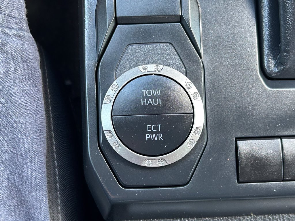 Certified 2025 Toyota Tacoma SR5 RWD image 28