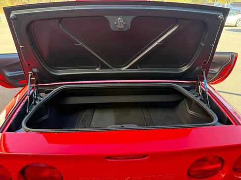 Used 2002 Chevrolet Corvette Convertible 2D w/ Preferred Equipment Group2 image 40