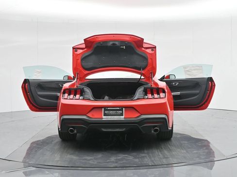 Used 2024 Ford Mustang Coupe RWD image 29