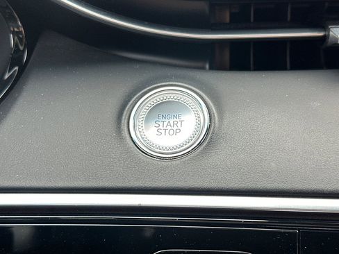 Used 2023 Genesis GV70 2.5T w/ Sport Prestige Package image 30