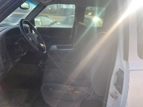 Used 2003 GMC Sierra 1500 SLE w/ Off-Road Package image 11