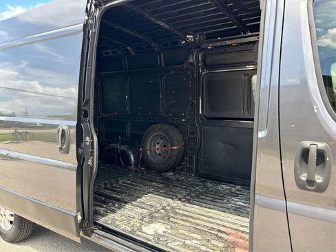 Used 2015 RAM ProMaster 2500 w/ Interior Convenience Group FWD image 10