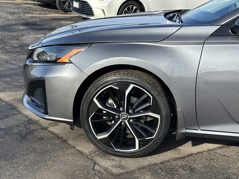 Certified 2023 Nissan Altima 2.5 SR image 6