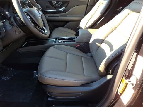 New 2026 Lincoln Corsair Premiere AWD/4WD image 15