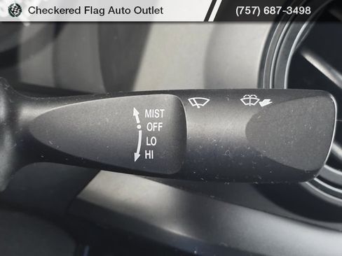 Used 2016 Toyota Tacoma SR image 28