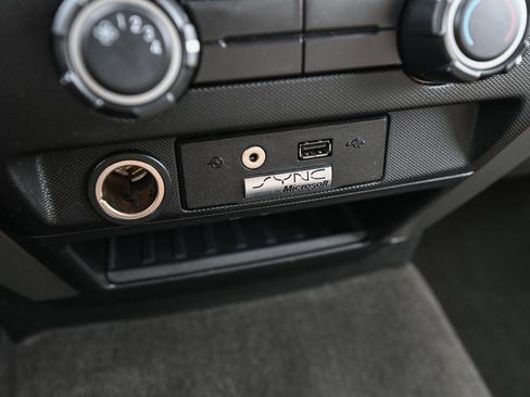 Used 2011 Ford F150 XLT w/ XLT Convenience Pkg image 33