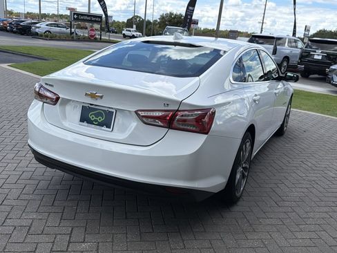 Certified 2022 Chevrolet Malibu LT w/ Leather Package FWD image 5