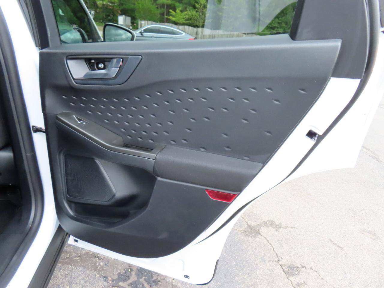 Used 2020 Ford Escape SE FWD image 21