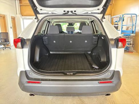 Used 2023 Toyota RAV4 XLE w/ Convenience Package AWD/4WD image 18