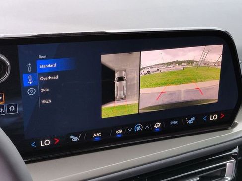 New 2026 Chevrolet Traverse LT w/ Midnight/Sport Edition FWD image 13