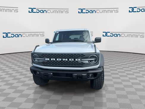 New 2026 Ford Bronco Badlands AWD/4WD image 3