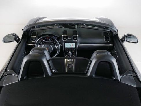 Used 2016 Porsche Boxster RWD image 17