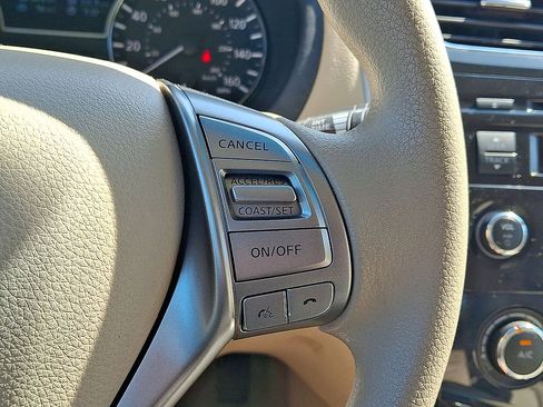 Used 2013 Nissan Altima 2.5 S FWD image 17