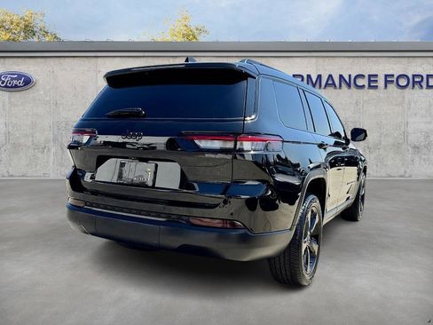 Used 2021 Jeep Grand Cherokee L Laredo image 8