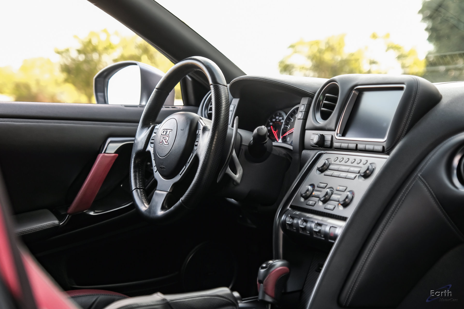 Used 2013 Nissan GT-R Black Edition AWD/4WD image 51
