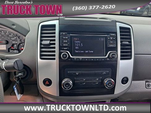 Used 2015 Nissan Frontier SV image 19