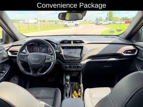 Used 2021 Chevrolet TrailBlazer RS w/ Sun and Liftgate Package AWD/4WD image 7