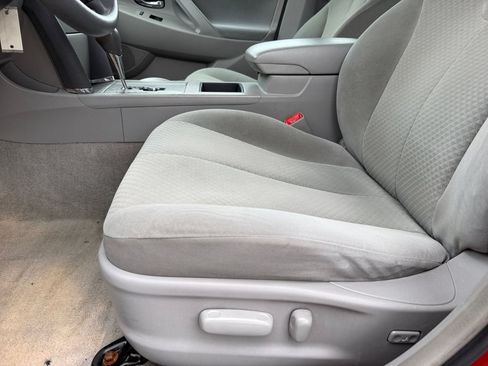 Used 2009 Toyota Camry FWD image 11