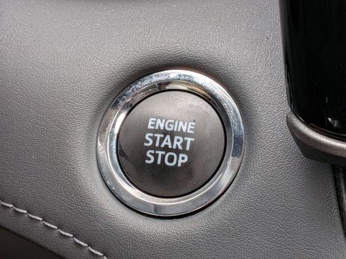 Used 2023 Toyota Highlander LE FWD image 22