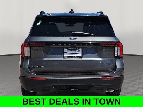 New 2026 Ford Explorer Active RWD image 4