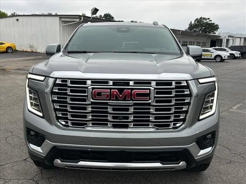 New 2026 GMC Yukon XL Denali w/ Denali Reserve Package AWD/4WD image 4