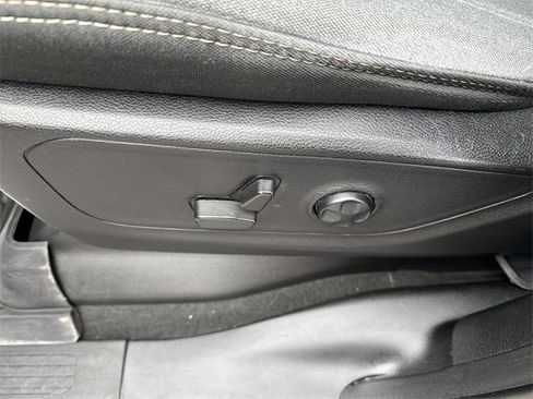 Used 2021 RAM 1500 Big Horn image 16