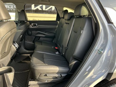 New 2026 Kia Sorento EX image 12