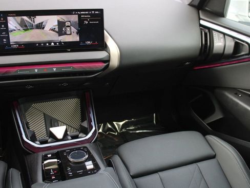 Used 2025 BMW X3 xDrive30i w/ Premium Package image 29