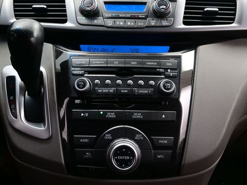 Used 2012 Honda Odyssey Touring image 24