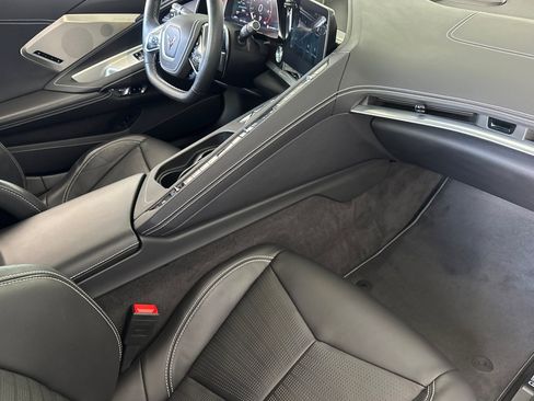 Used 2025 Chevrolet Corvette Stingray Preferred Cpe w/ Battery Protection Package RWD image 30