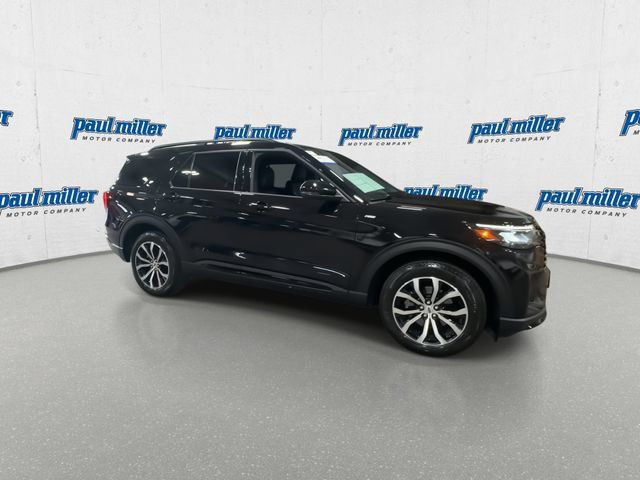 Certified 2025 Ford Explorer ST-Line AWD/4WD image 13