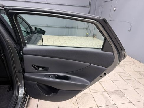 Used 2025 Hyundai Elantra Sport FWD image 24
