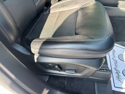 Certified 2023 Ford Explorer Limited w/ Equipment Group 301A AWD/4WD image 19