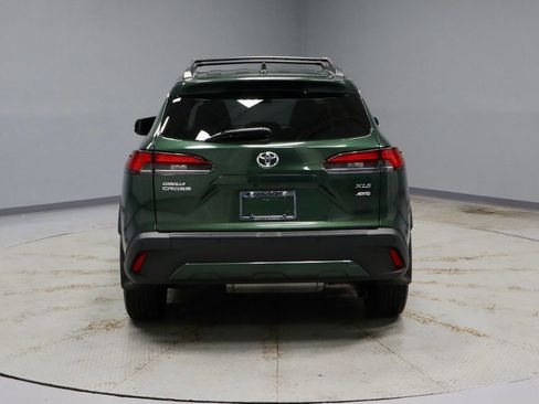 Used 2022 Toyota Corolla Cross XLE w/ Convenience Package AWD/4WD image 10