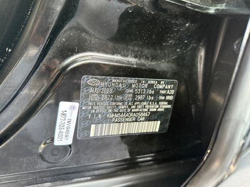 Used 2024 Hyundai Ioniq 6 Limited image 24