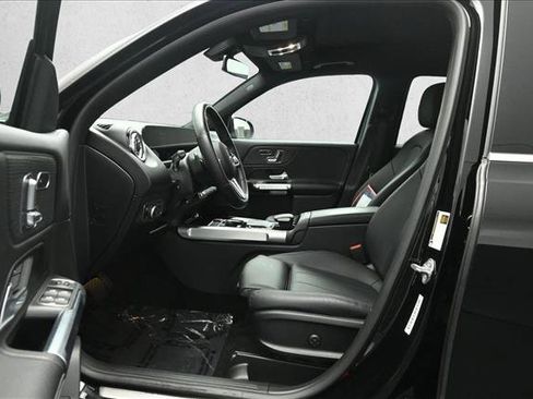 Certified 2023 Mercedes-Benz GLB 250 4MATIC image 9